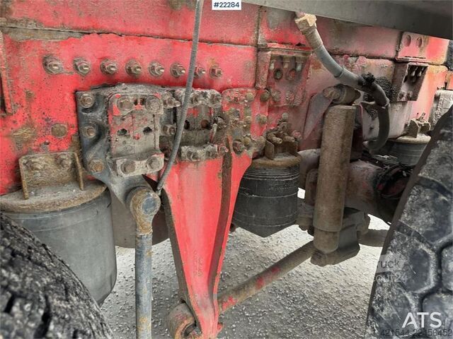 Система крюкообразных рычагов Volvo FH16 tridem hook loader with Joab hook with articu