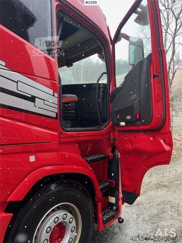 Система крюкообразных рычагов Volvo FH700 Tridem hooklift truck – crane hydraulics – 3