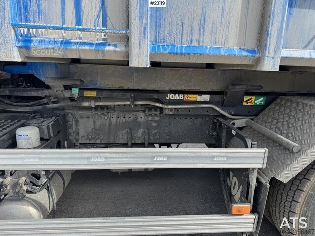 System för krokarm Volvo FH700 Tridem hooklift truck – crane hydraulics – 3