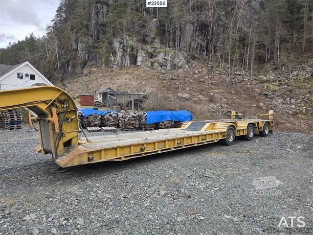 مقطورة نقل منخفضة Hafo 3-axle machine semi, completely restored in 2016