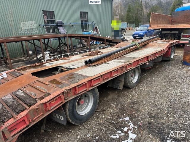 مقطورة نقل منخفضة Goldhofer 3 axle machine trailer.