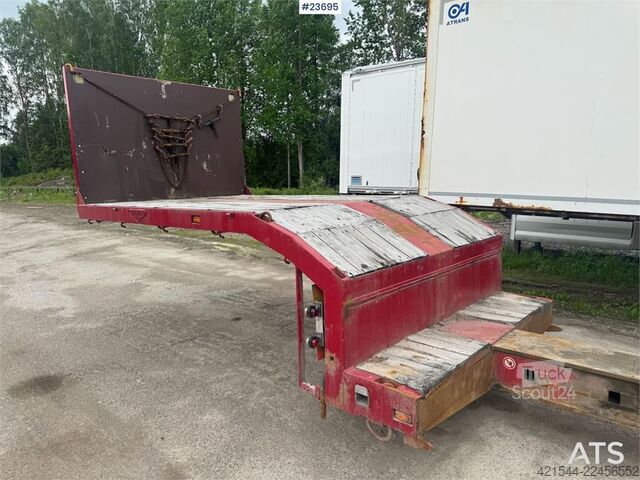 مقطورة نقل منخفضة Broshuis Machine Semi-Trailer – with hydraulic loading ramp