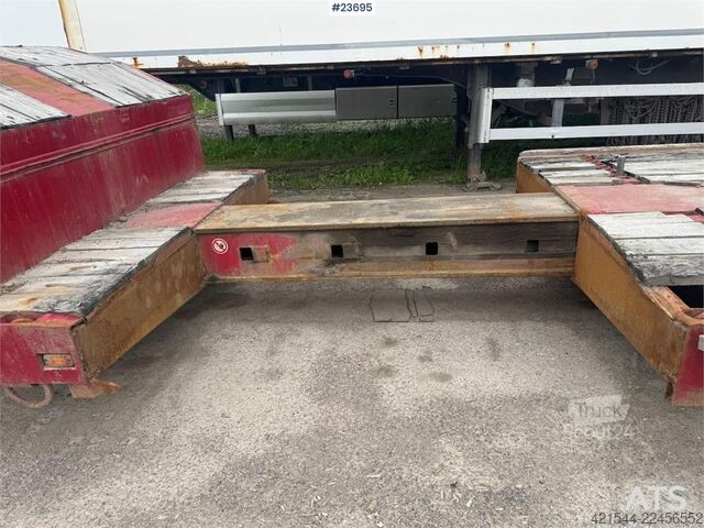 مقطورة نقل منخفضة Broshuis Machine Semi-Trailer – with hydraulic loading ramp