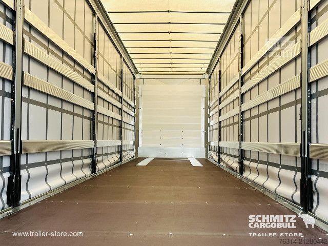 Nyitott ponyvás félpótkocsi Schmitz Cargobull Curtainsider Mega Getränke