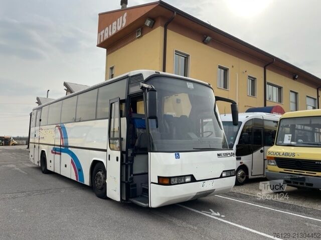 Turistični avtobus Neoplan N 316 SHD