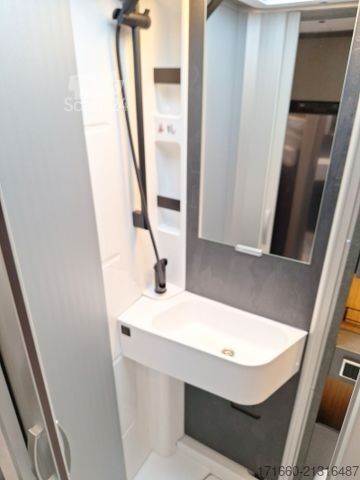 Polintegriran avtodom HYMER/ERIBA ML-T CrossOver 570 AHK, LUND, GFK, KLIMA, 18ZOLL