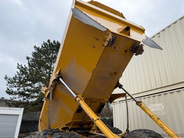 Other BELL B25E / 2019 BJ / 6.717 H / Heckklappe