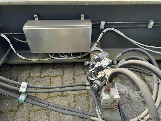 Nakládací a vykládací stroj Elme 340-3093