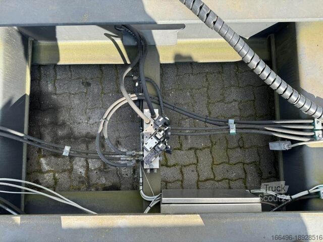 Nakládací a vykládací stroj Elme 340-3093