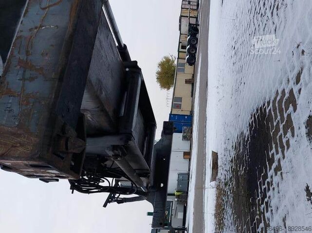 Навантажувально-розвантажувальна машина Kalmar Bromma Spreader