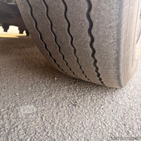 Camión portacoches DAF XF 480 FT + LOHR 300 2008