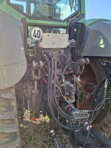 Traktor Fendt 824 Vario
