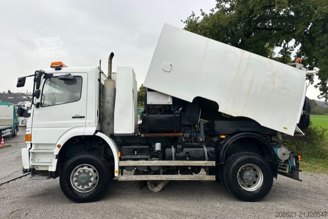 Spazzatrice stradale MERCEDES-BENZ Atego 1823 4x4 Faun 7m3