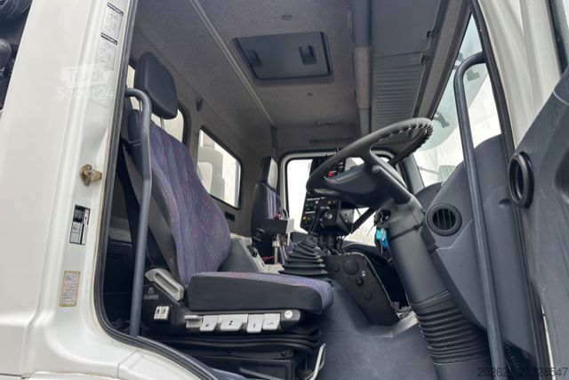 Spazzatrice stradale MERCEDES-BENZ Atego 1823 4x4 Faun 7m3