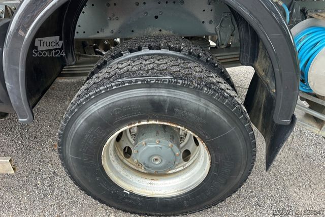 Spazzatrice stradale MERCEDES-BENZ Atego 1823 4x4 Faun 7m3