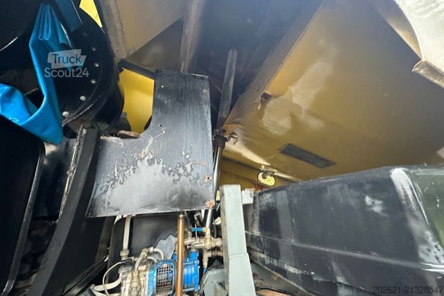 Spazzatrice stradale MERCEDES-BENZ Atego 1823 4x4 Faun 7m3