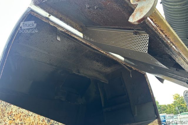 Spazzatrice stradale MERCEDES-BENZ Atego 1823 4x4 Faun 7m3