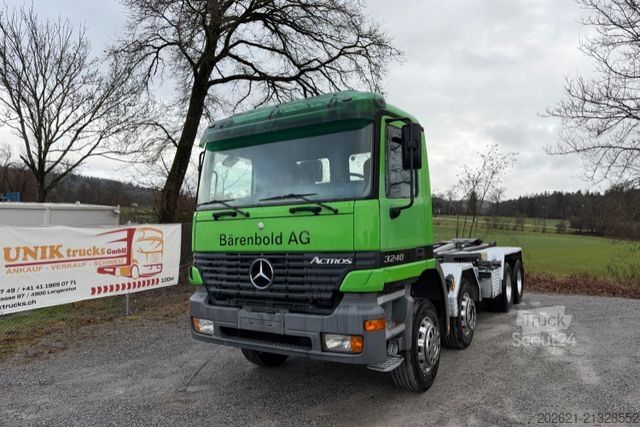 Hakowiec MERCEDES-BENZ Actros 3240 8x4 TRÖSCH