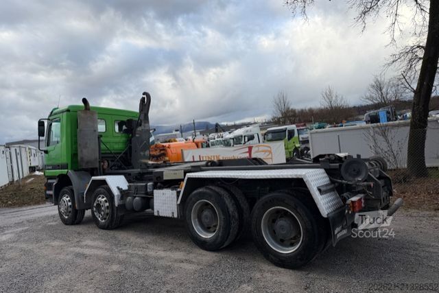 Hakowiec MERCEDES-BENZ Actros 3240 8x4 TRÖSCH