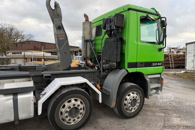 Hakowiec MERCEDES-BENZ Actros 3240 8x4 TRÖSCH