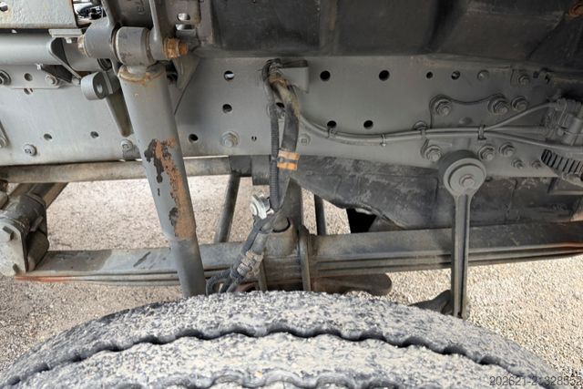 Hakowiec MERCEDES-BENZ Actros 3240 8x4 TRÖSCH