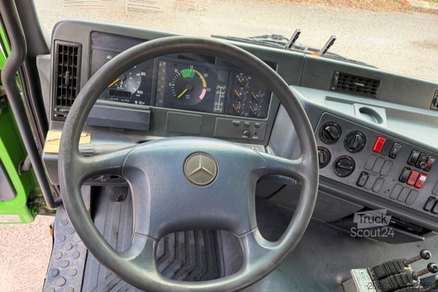 Hakowiec MERCEDES-BENZ Actros 3240 8x4 TRÖSCH