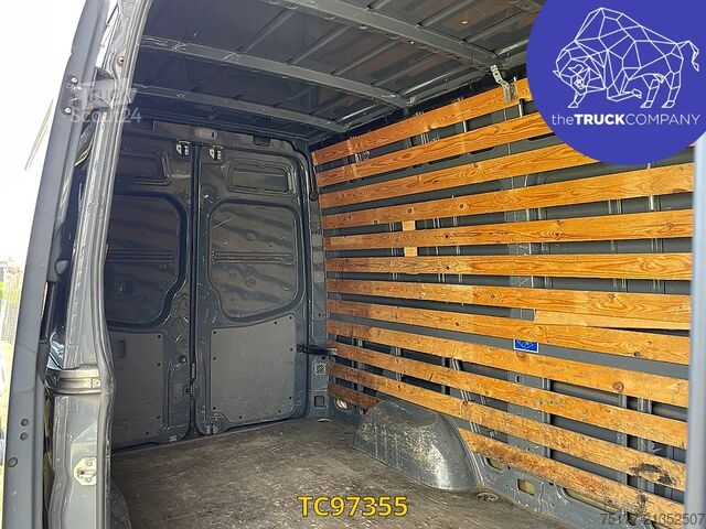 Fourgon tôlé Volkswagen Crafter 2.0 TDI