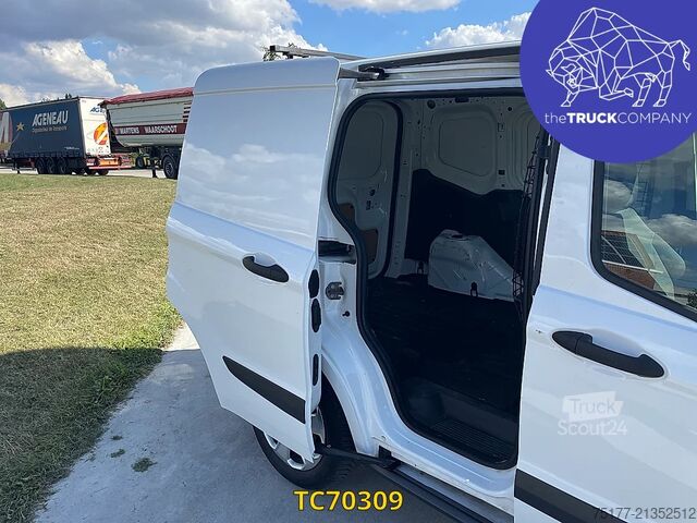 Fourgon tôlé Ford Transit COURIER FLEX PACK