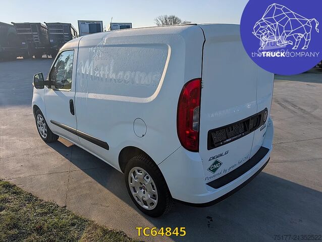 Fourgon tôlé Fiat Doblo 1.4i PETROL / CNG