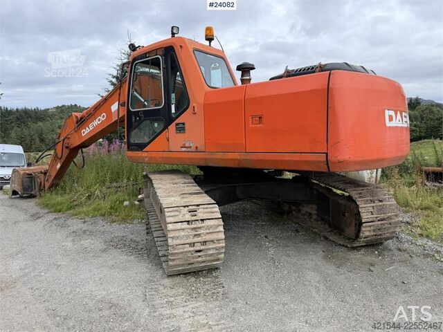  Daewoo SL220LC-V Excavator with Tooth Bucket