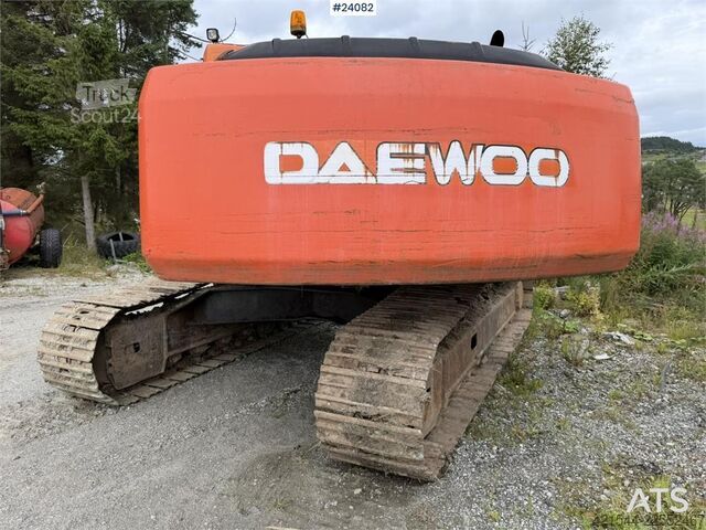  Daewoo SL220LC-V Excavator with Tooth Bucket