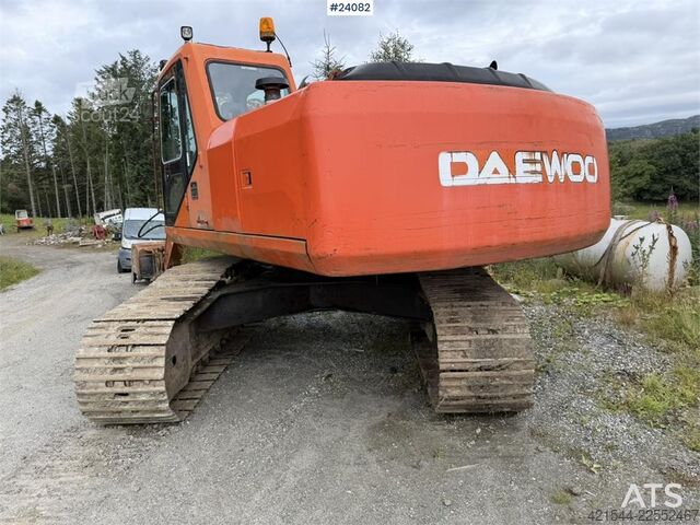  Daewoo SL220LC-V Excavator with Tooth Bucket
