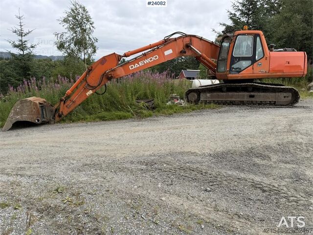  Daewoo SL220LC-V Excavator with Tooth Bucket