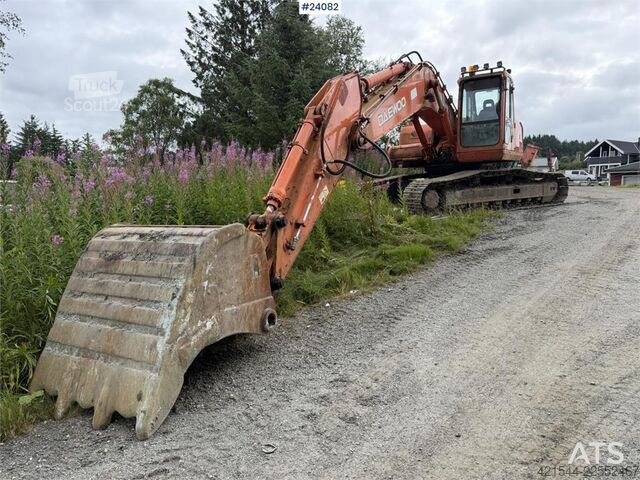  Daewoo SL220LC-V Excavator with Tooth Bucket