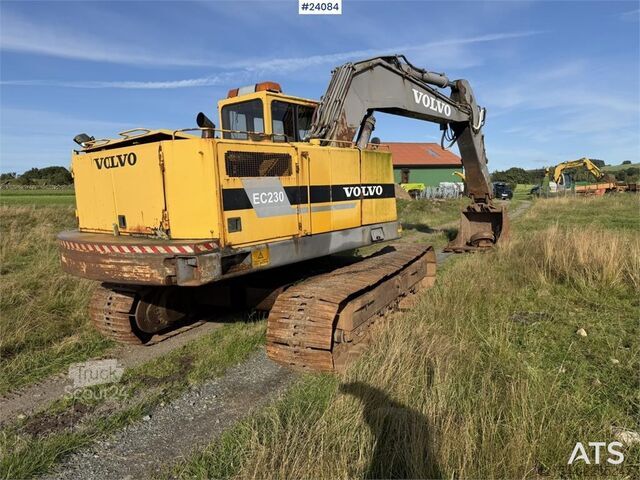  Volvo EC230 Excavator with Tooth Bucket WATCH VIDEO