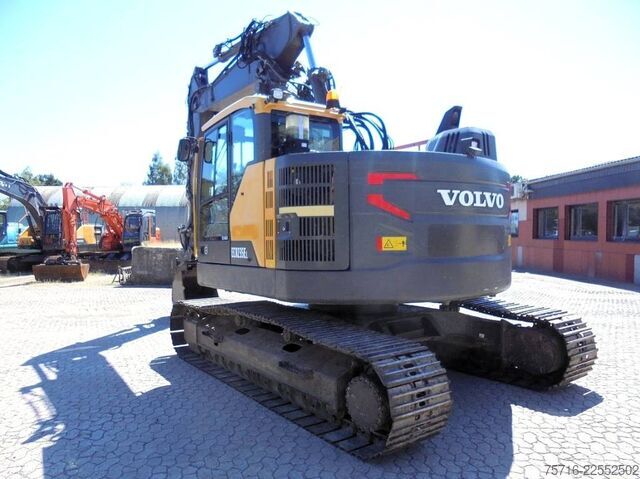  Volvo ECR 235 E L