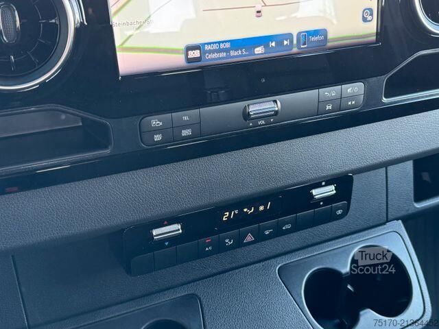 Camion à plateau double cabine Mercedes-Benz Sprinter 319 CDI 3665 DoKa Klima Kamera AHK