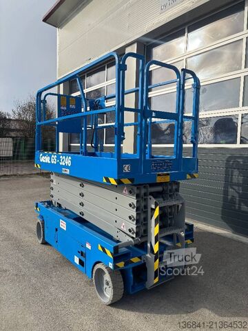 Pont élévateur à ciseaux Genie GS 3246 - 11,60m Scherenarbeitsbühne *Akku neu*