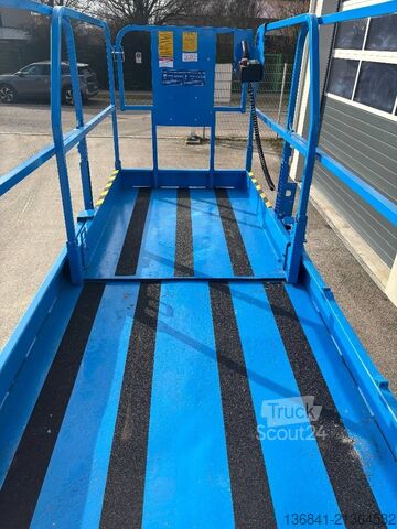 Pont élévateur à ciseaux Genie GS 3246 - 11,60m Scherenarbeitsbühne *Akku neu*