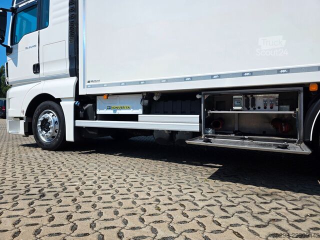 Рефрижераторний вантажівка MAN TGX 24.420 6X2-2 LL-U | Intarder | Xenon