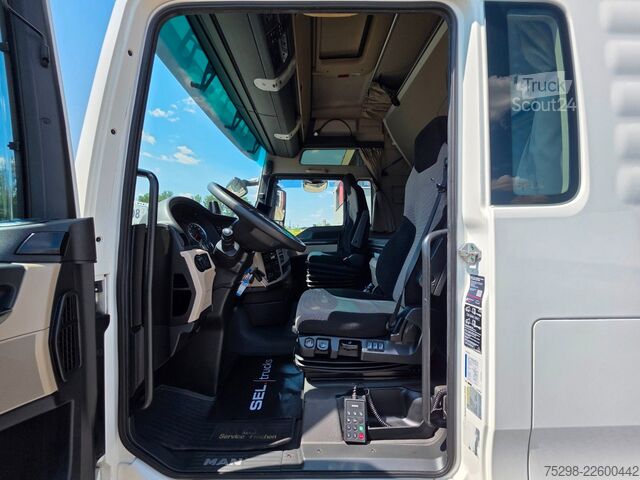 Рефрижераторний вантажівка MAN TGX 24.420 6X2-2 LL-U | Intarder | Xenon