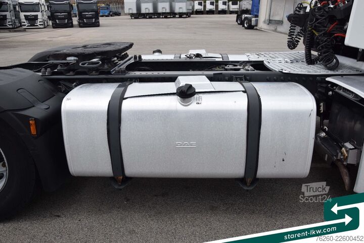 Standard dragbil DAF XG 480 Intarder ACC Standklima 1.465L Tank LED