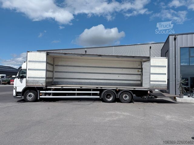 Фургон (вантажний автомобіль) VOLVO FM 330 6x2*4 Side opening 8.7 m