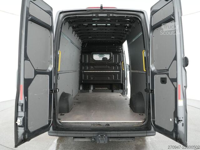 Højt tag varevogn VW Crafter Kasten 35 L4H3 DAB AHK äden