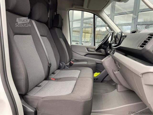 High top van VW Crafter Kasten 35 L4H3 NAV RFK äden