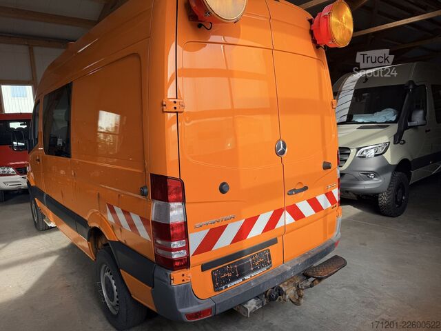 High top van MERCEDES-BENZ Sprinter 316 CDI 4x4 Allrad 5-Sitzer