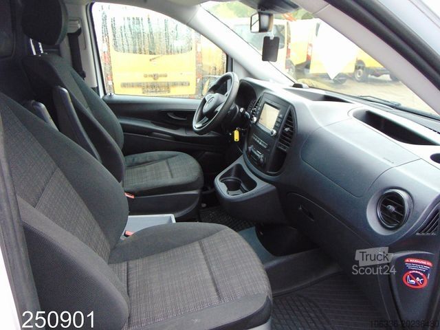 Duba panelată MERCEDES-BENZ Vito 116 CDI lang Autom.-AHK-Klima-Navi-Kamera