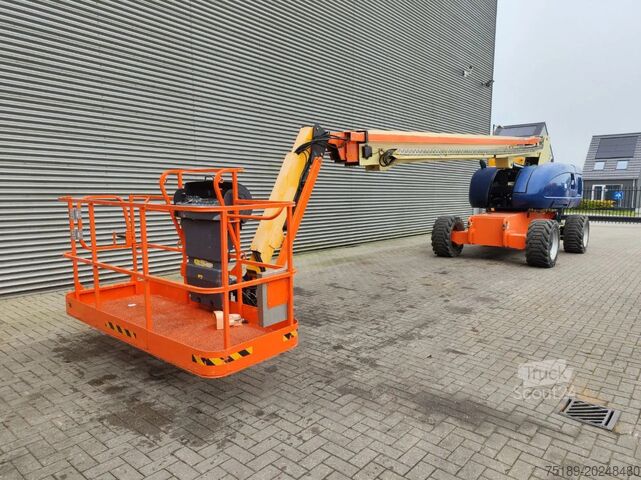 Teleskopska platforma JLG 860 SJ