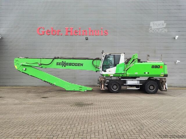 Machine de manutention de matériaux Sennebogen 830 E