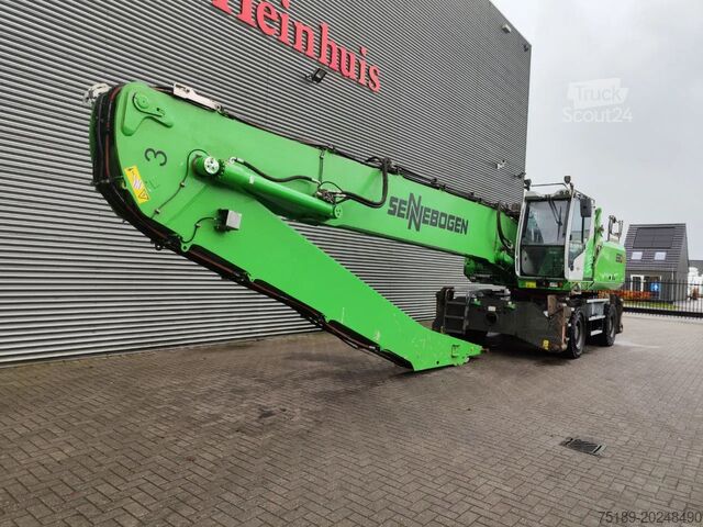 Machine de manutention de matériaux Sennebogen 830 E
